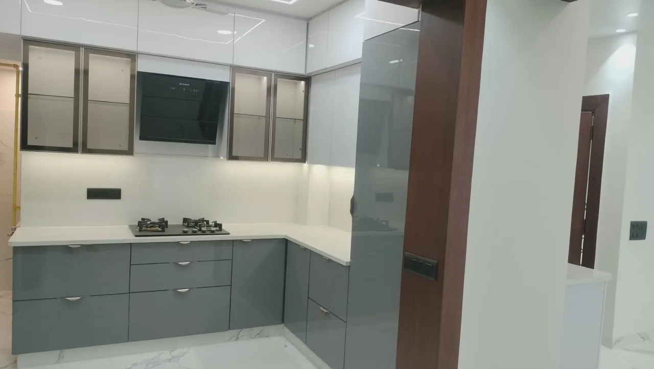 Kitchen cabinetry with a practical L-shaped layout